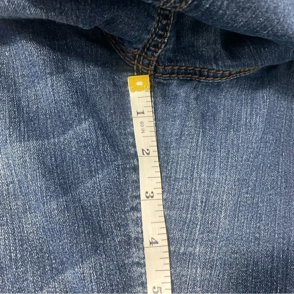Seven7 Slim Boot Cut Sz 10 Women’s Jeans Rhinestones on Back Pockets